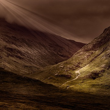 mountains-1660789_640